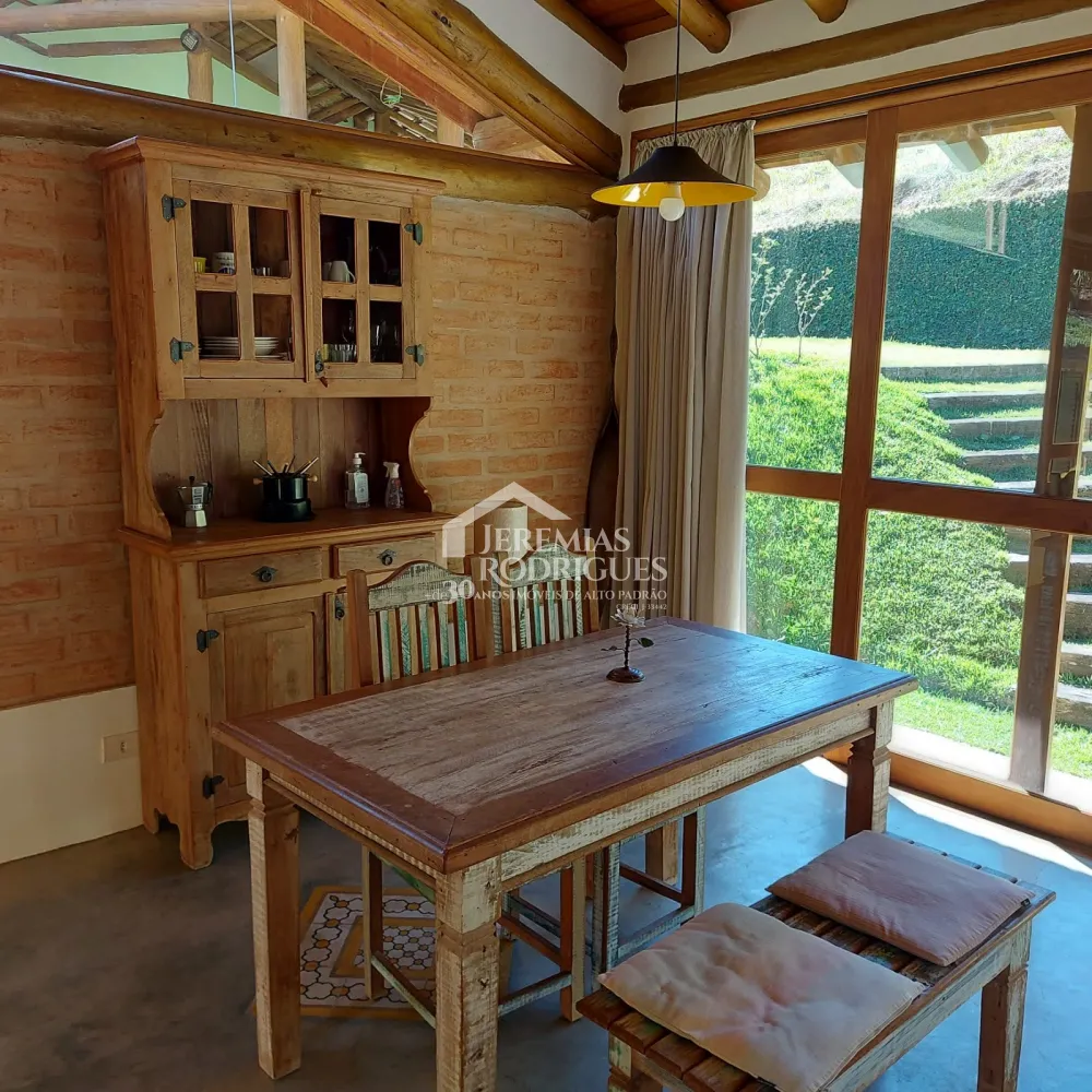 Casa com 4 quartos, 325 m² - Parque da Mantiqueira - Santo Antônio do Pinhal/SP