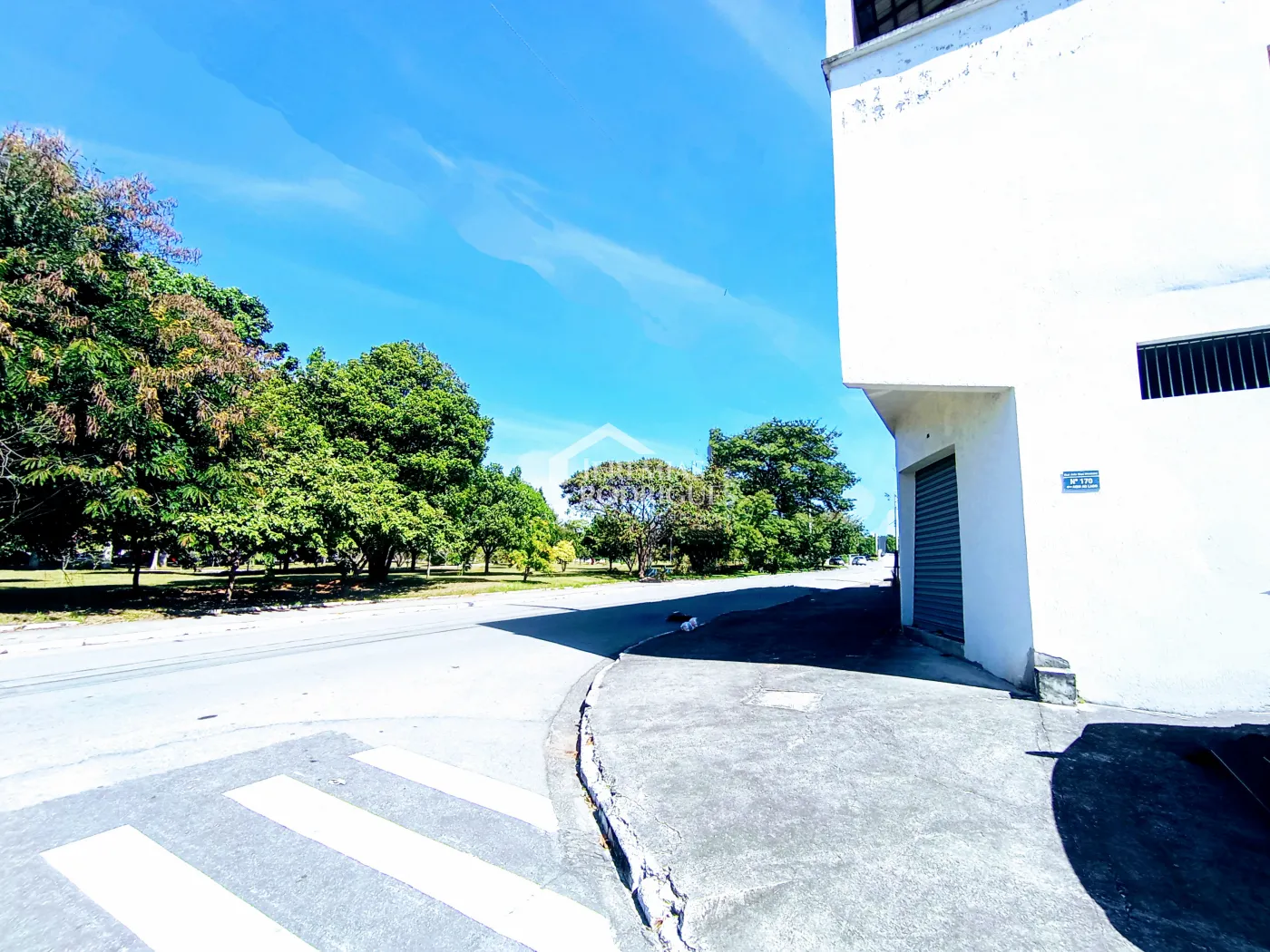 Prédio Comercial e Residencial com 720 m² no bairro Residencial Portal da Mantiqueira em Taubaté/SP