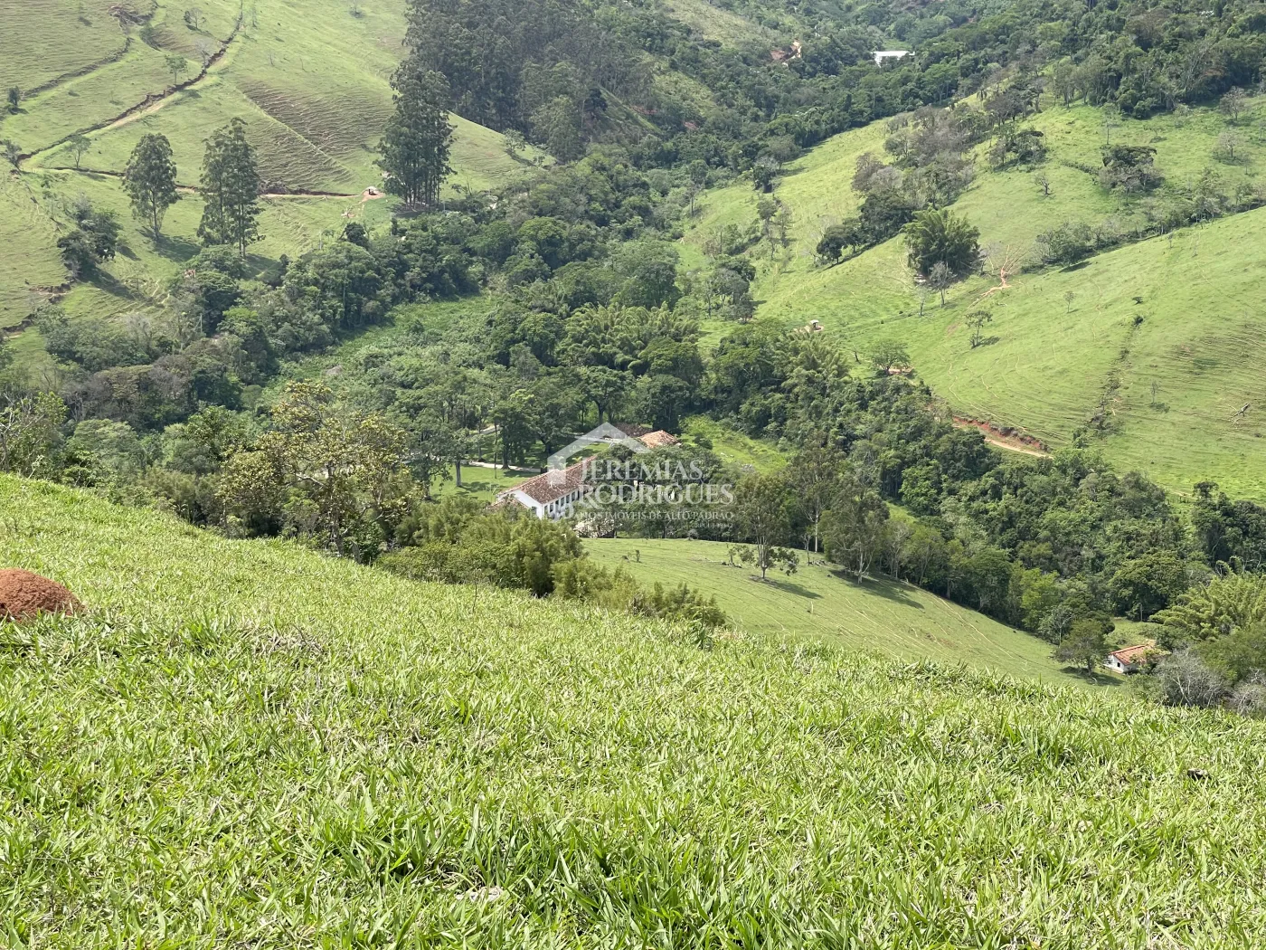 Fazenda com 12 dormitórios - Taubaté/SP