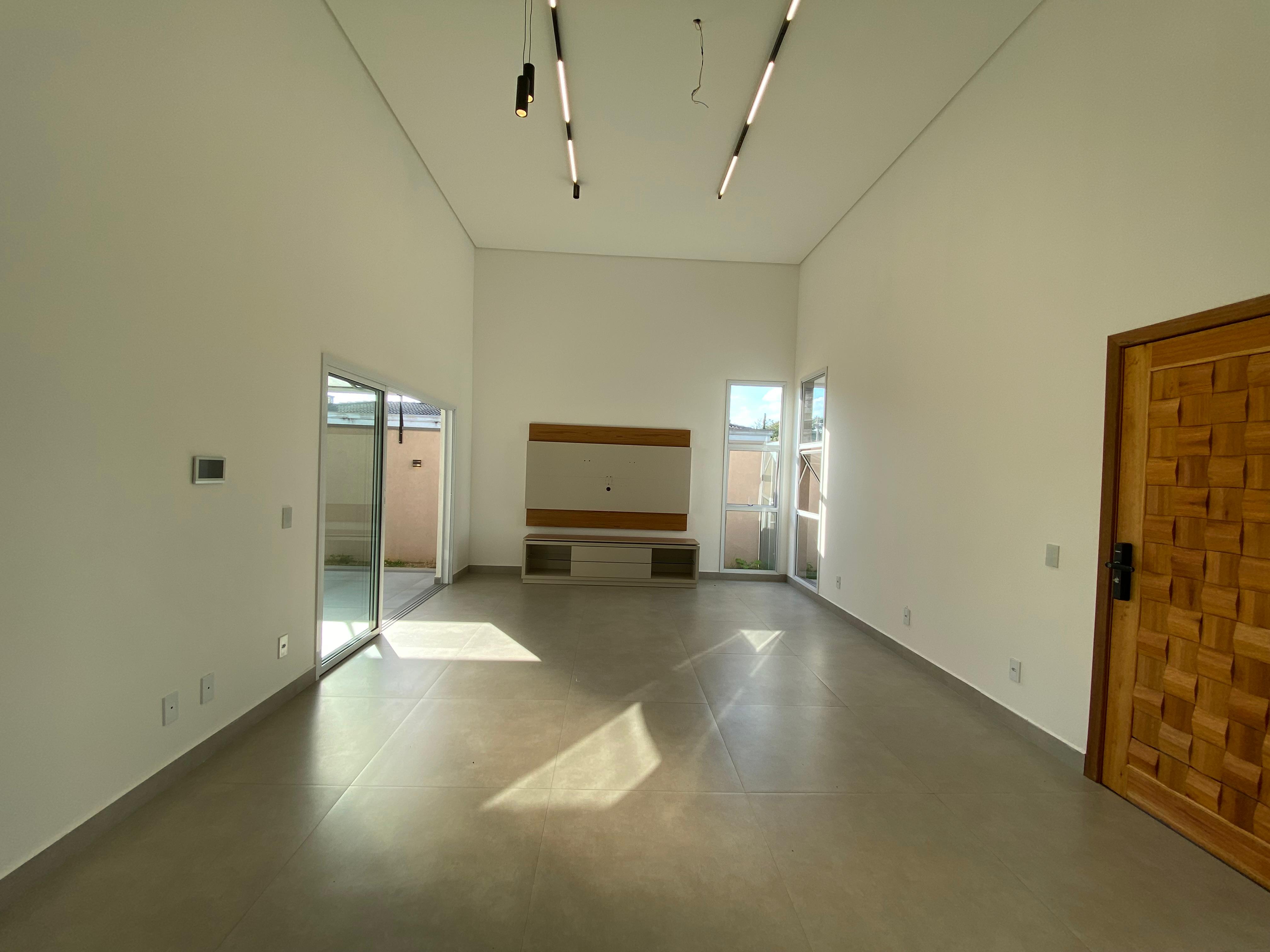 Casa para venda com 3 suítes no Condomínio Village Splendore em Pindamonhangaba/SP