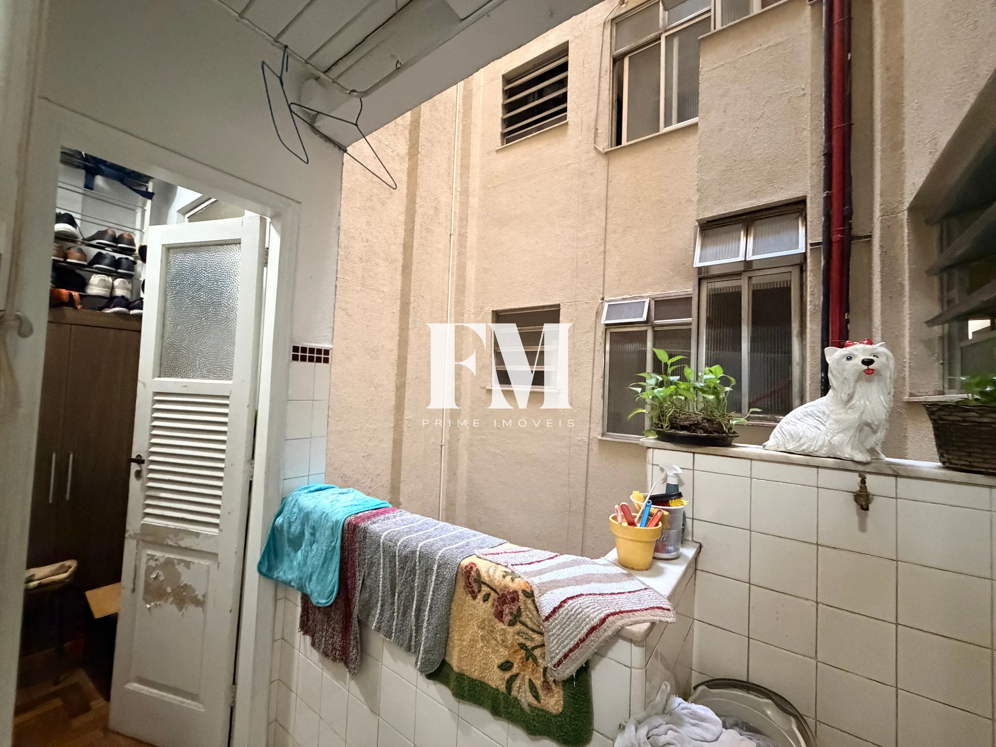 Apartamento à venda de 3 quartos com charme e praticidade a passos do metrô e da praia em Copacaban - foto 16