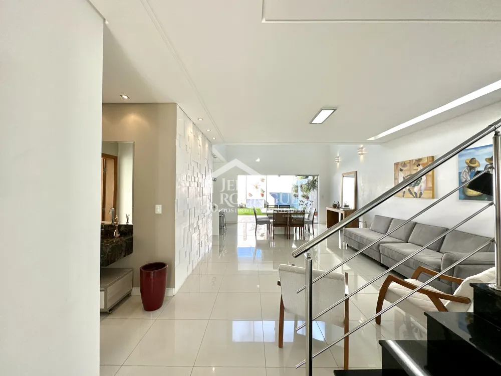 Casa mobiliada para locação no Condomínio Campos do Conde I em Tremembé/SP. 