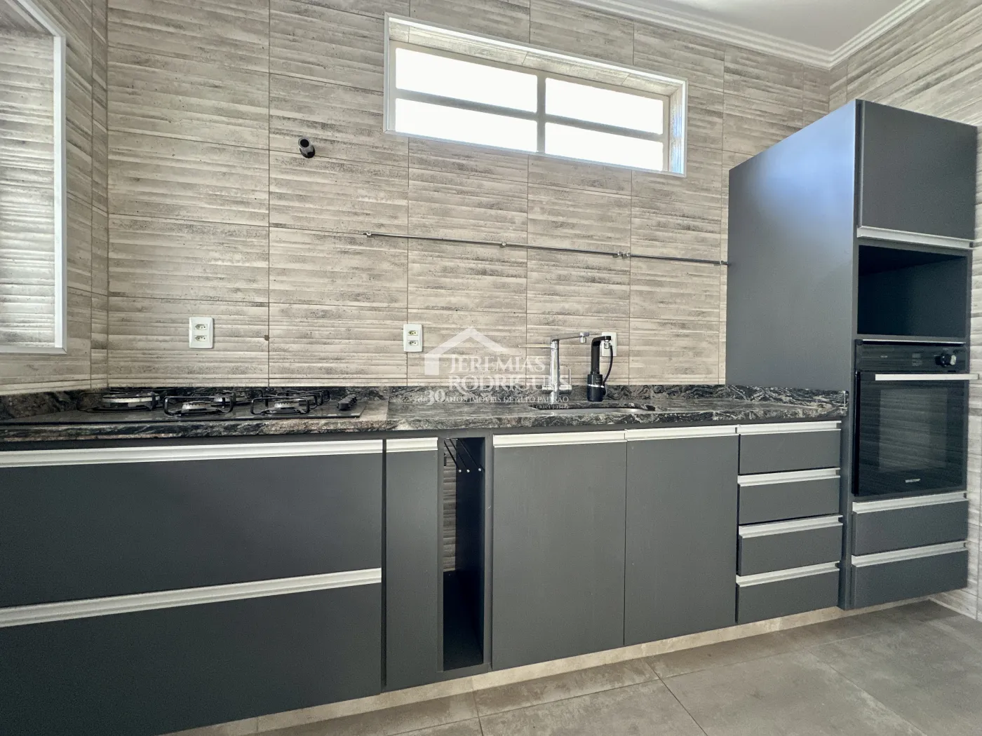 Casa para locação no Condomínio São Charbel em Taubaté/SP. — foto 10