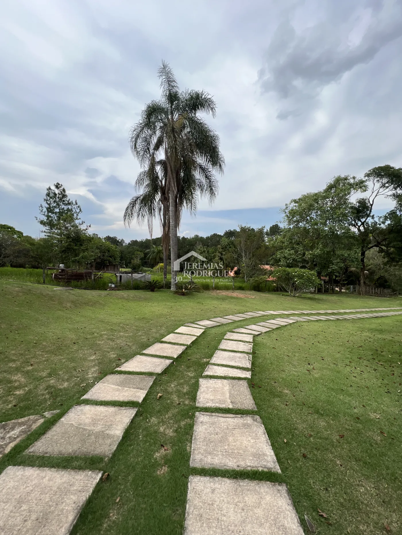 Casa com 3 dormitórios, 281 m² - Condomínio Chácaras Cataguá - Taubaté/SP