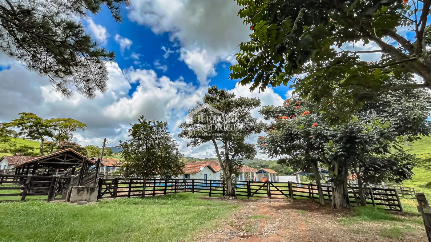 Fazenda com 2.808.000 m² - Caçapava/SP