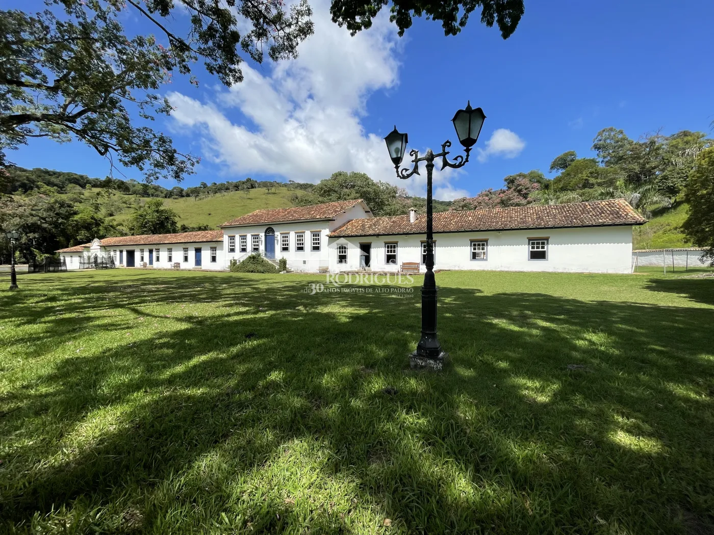 Fazenda com 12 dormitórios - Taubaté/SP