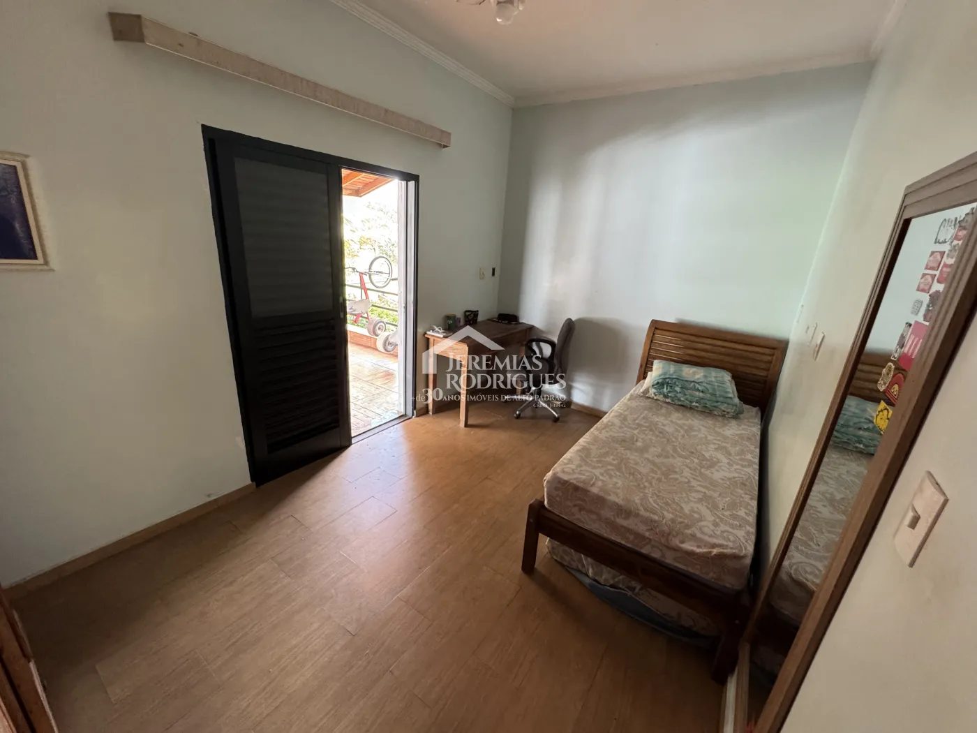 Casa à venda com 3 dormitórios no Condomínio Real Ville - Pindamonhangaba/SP.