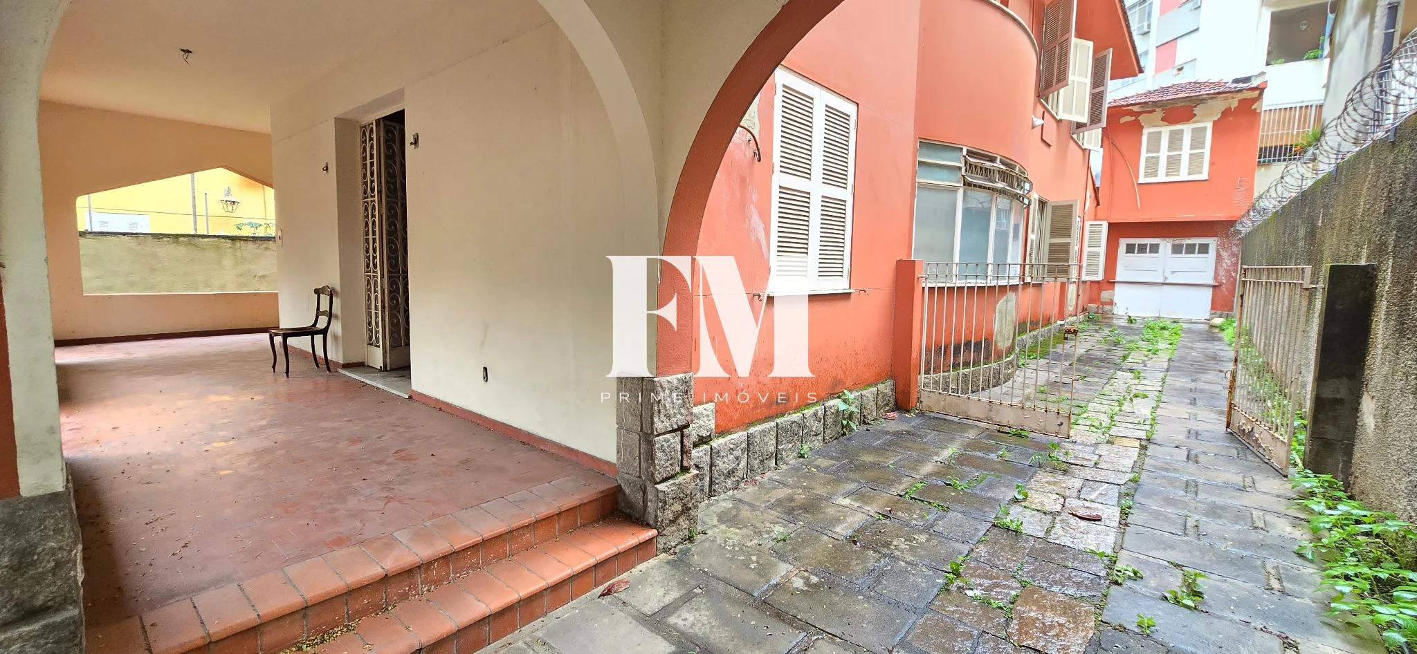 Residência Exclusiva em Centro de Terreno em Laranjeiras - foto 13
