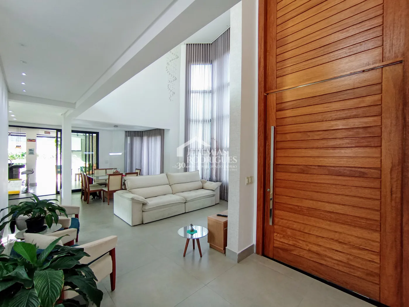 Casa para venda com 3 suítes no Condomínio Morada do Visconde em Tremembé/SP