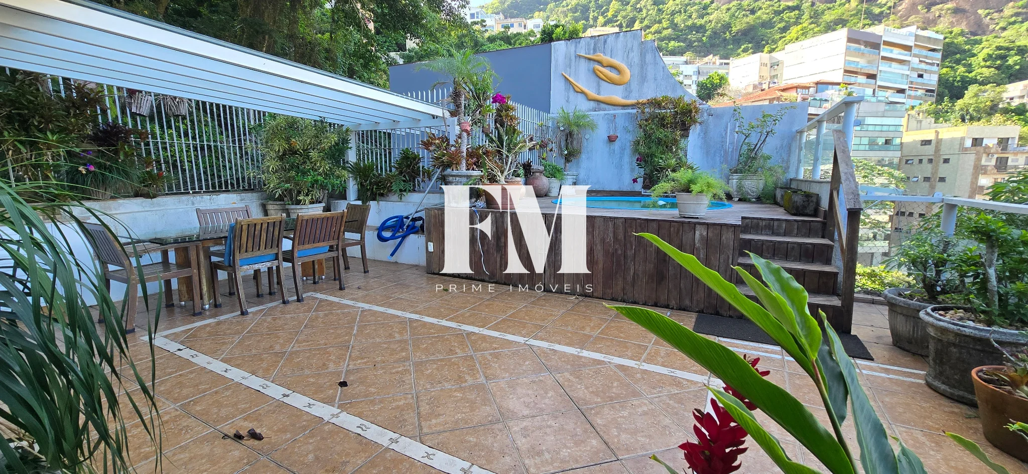 Casa Espetacular a venda na Lagoa | Rua Sacopã | Original 4 Quartos (3 Suítes) | com Piscina e Vista Panorâmica.              e Piscina - foto 10