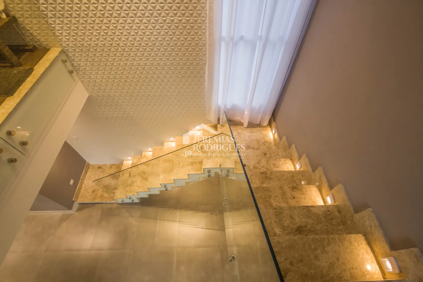 Casa com 368 m² - Condomínio Morada do Visconde - Tremembé/SP