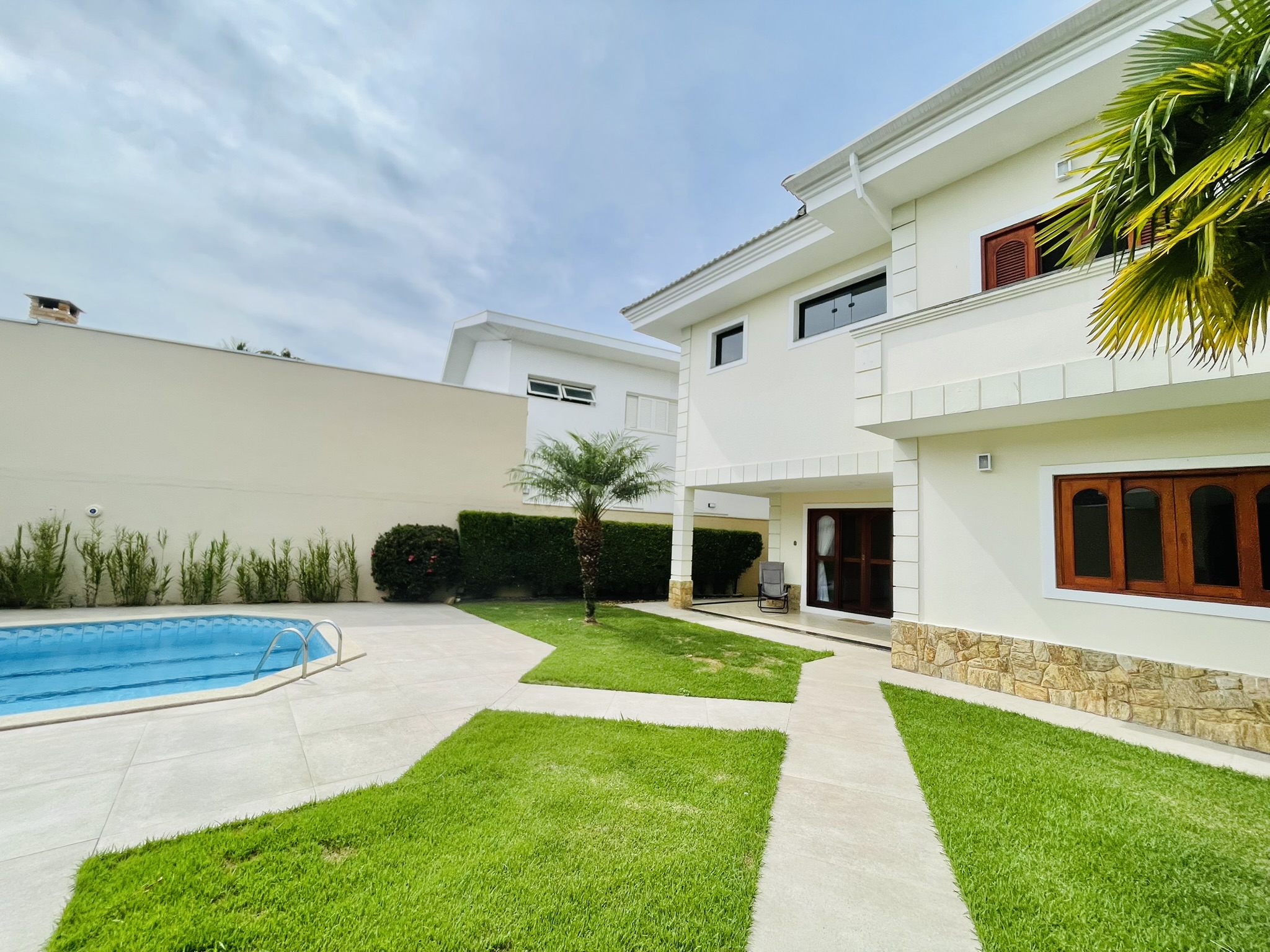 Casa para venda e locação com 4 dormitórios no Condomínio Taubaté Village em Taubaté/SP