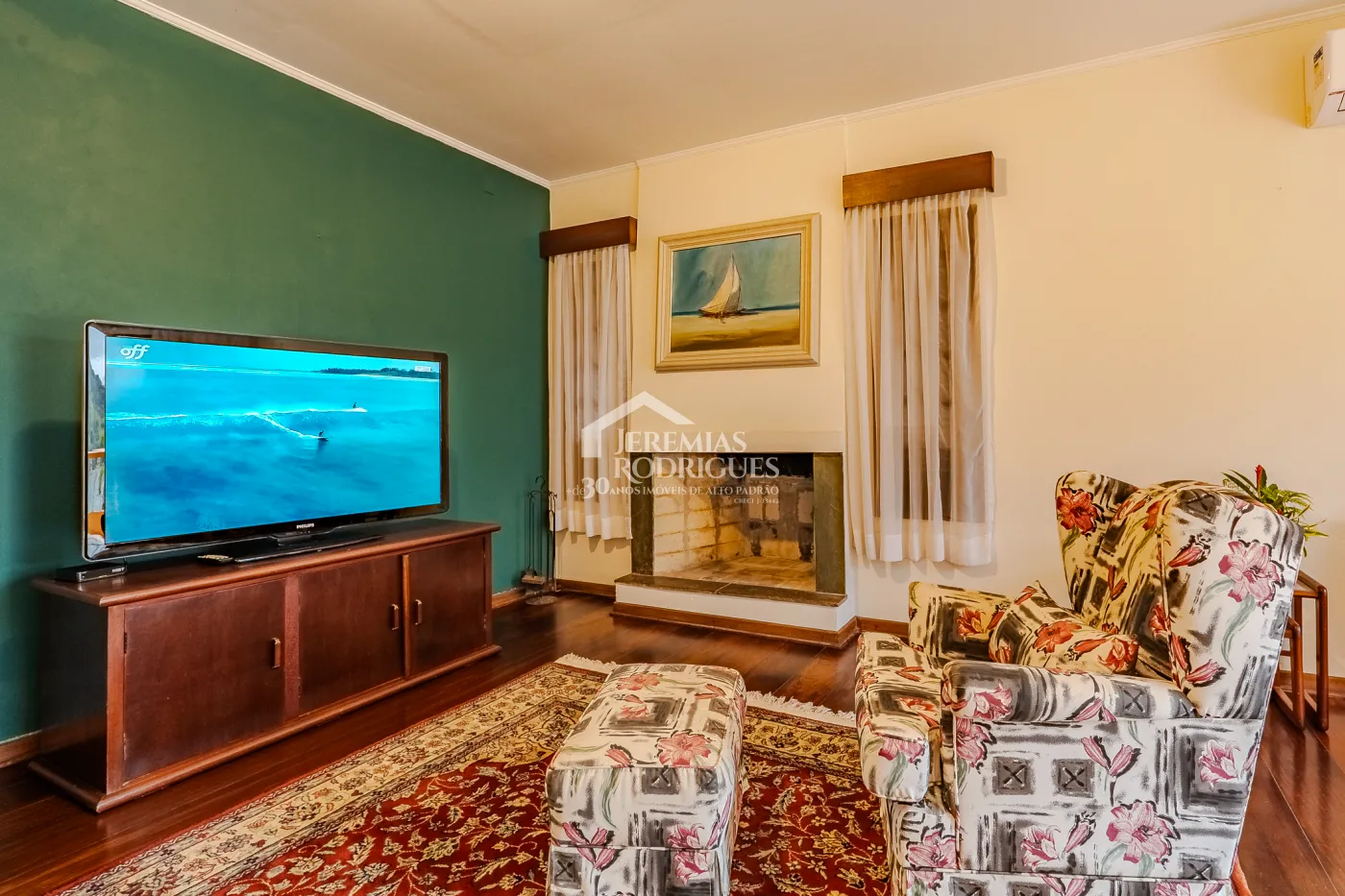 Mansão à venda com 7suítes no Condomínio Santa Rita em Ubatuba/SP.