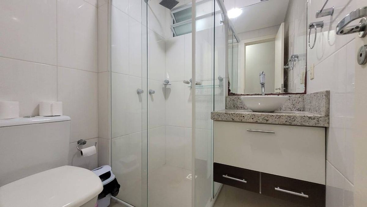 Apartamento Quadra Mar 2 Quartos Meia Praia Itapema SC