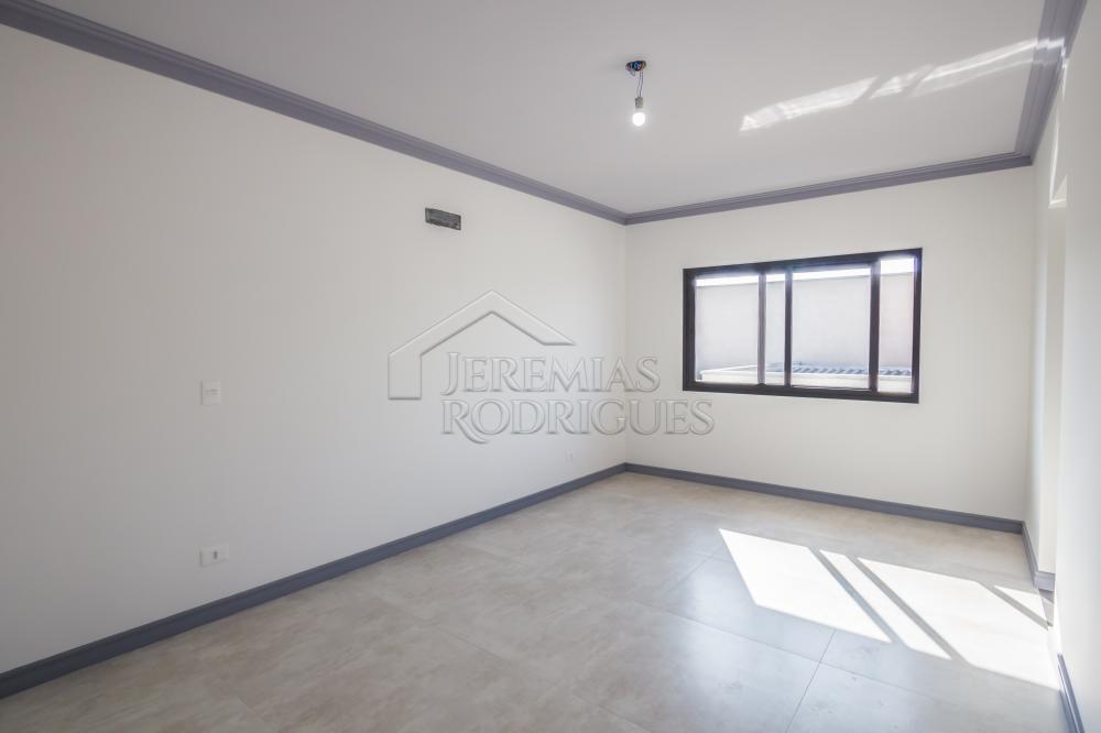 Casa à venda no Condomínio San Marco em Taubaté