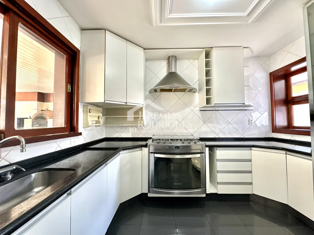 Casa com 4 quartos, 617 m² - Condomínio Taubaté Village - Taubaté/SP