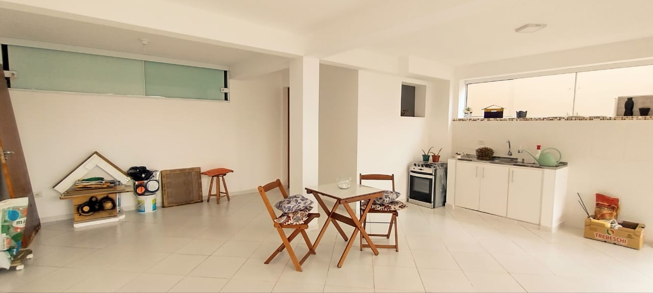 Casa à venda com 3 dormitórios no Condomínio Floradas da Serra em São José dos Campos/SP.