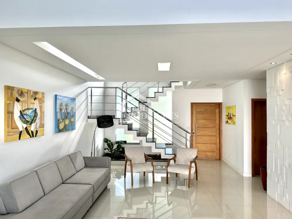 Casa mobiliada para locação no Condomínio Campos do Conde I em Tremembé/SP. 