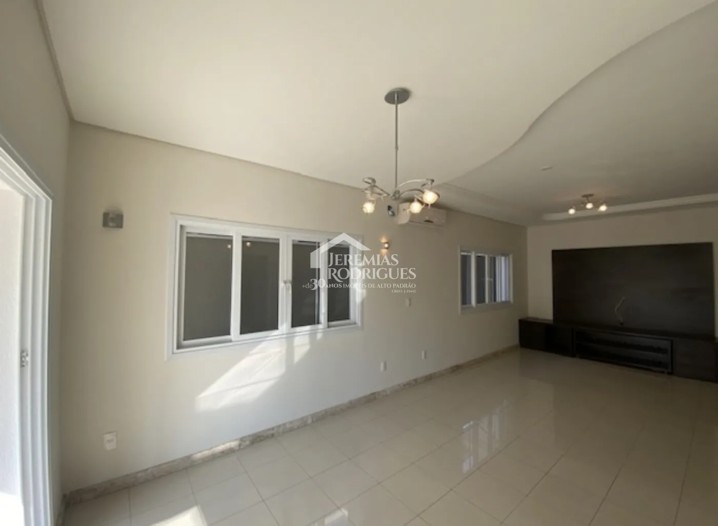 Sobrado com 5 dormitórios, 300 m² - Condomínio Taubaté Village - Taubaté/SP