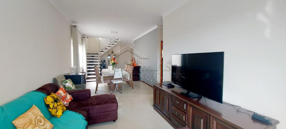 Casa à venda por R$ 1.060.000,00 - Taubaté/SP