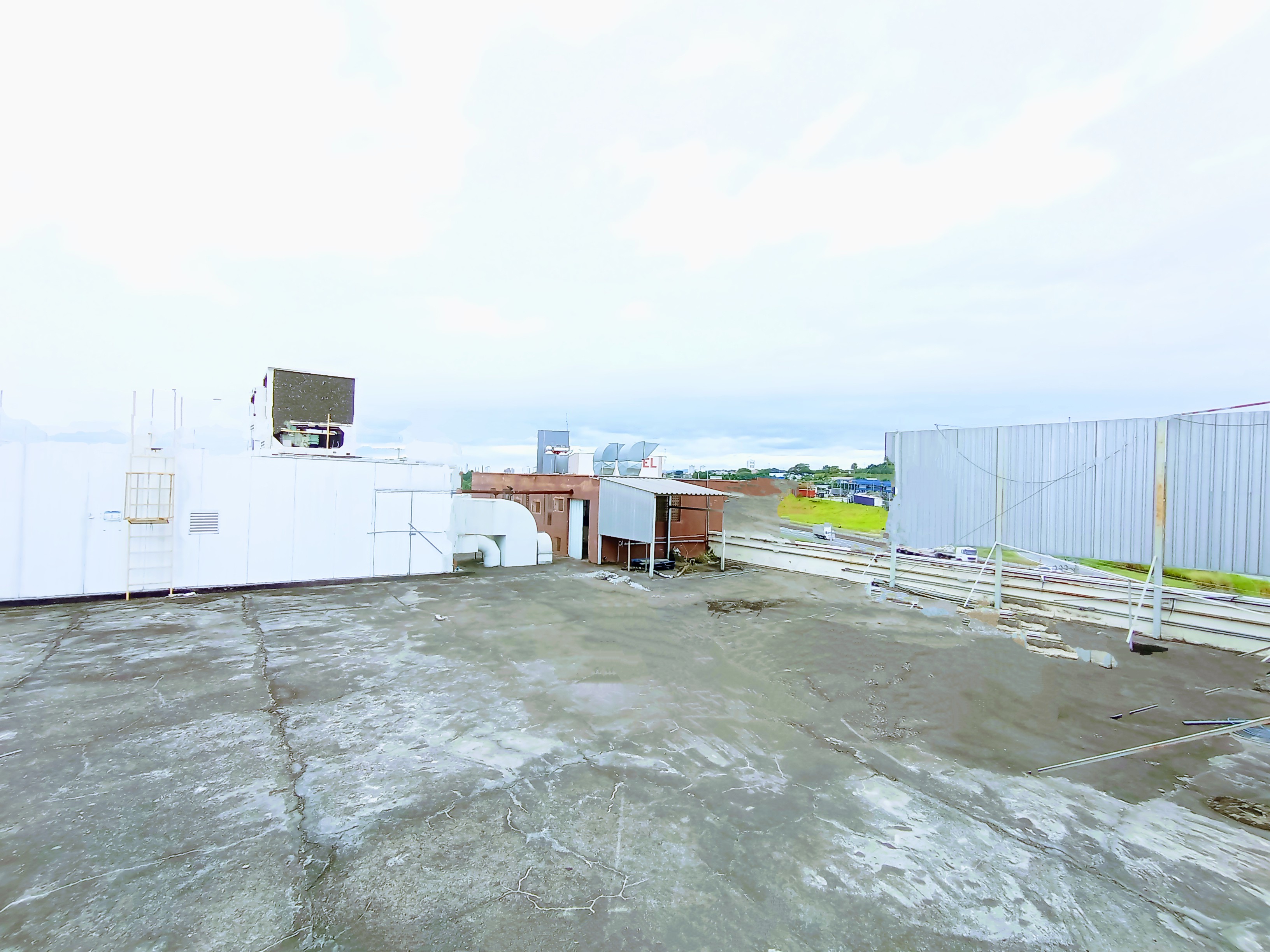 Prédio para venda e locação, 6.000 m² no bairro Jardim Independência em Taubaté/SP.