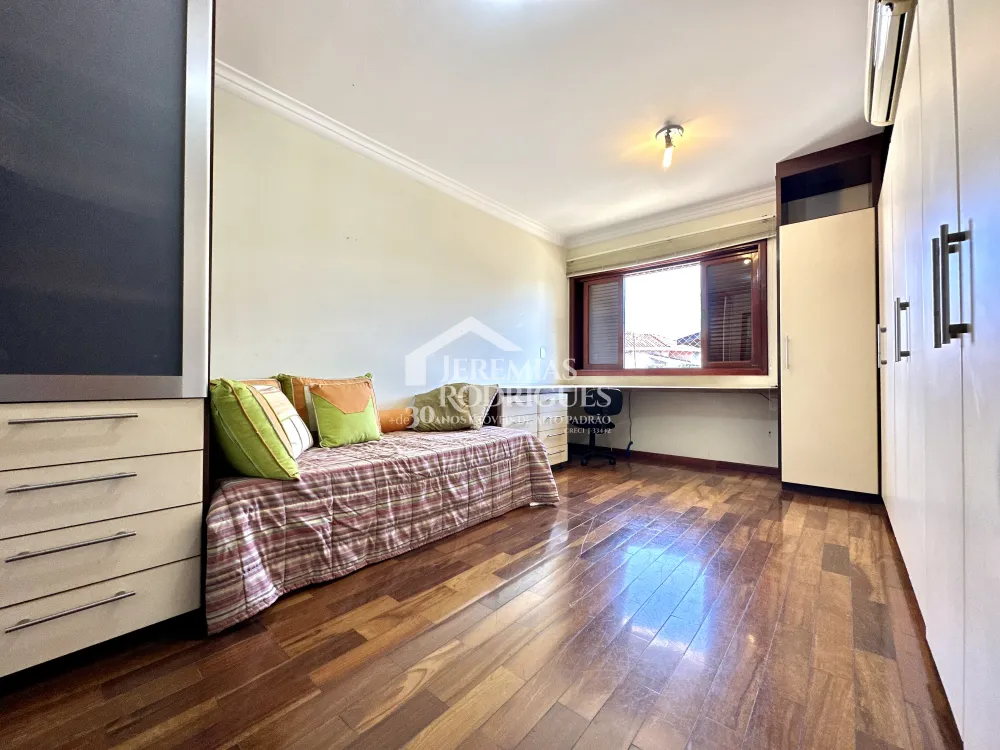 Casa com 4 quartos, 617 m² - Condomínio Taubaté Village - Taubaté/SP