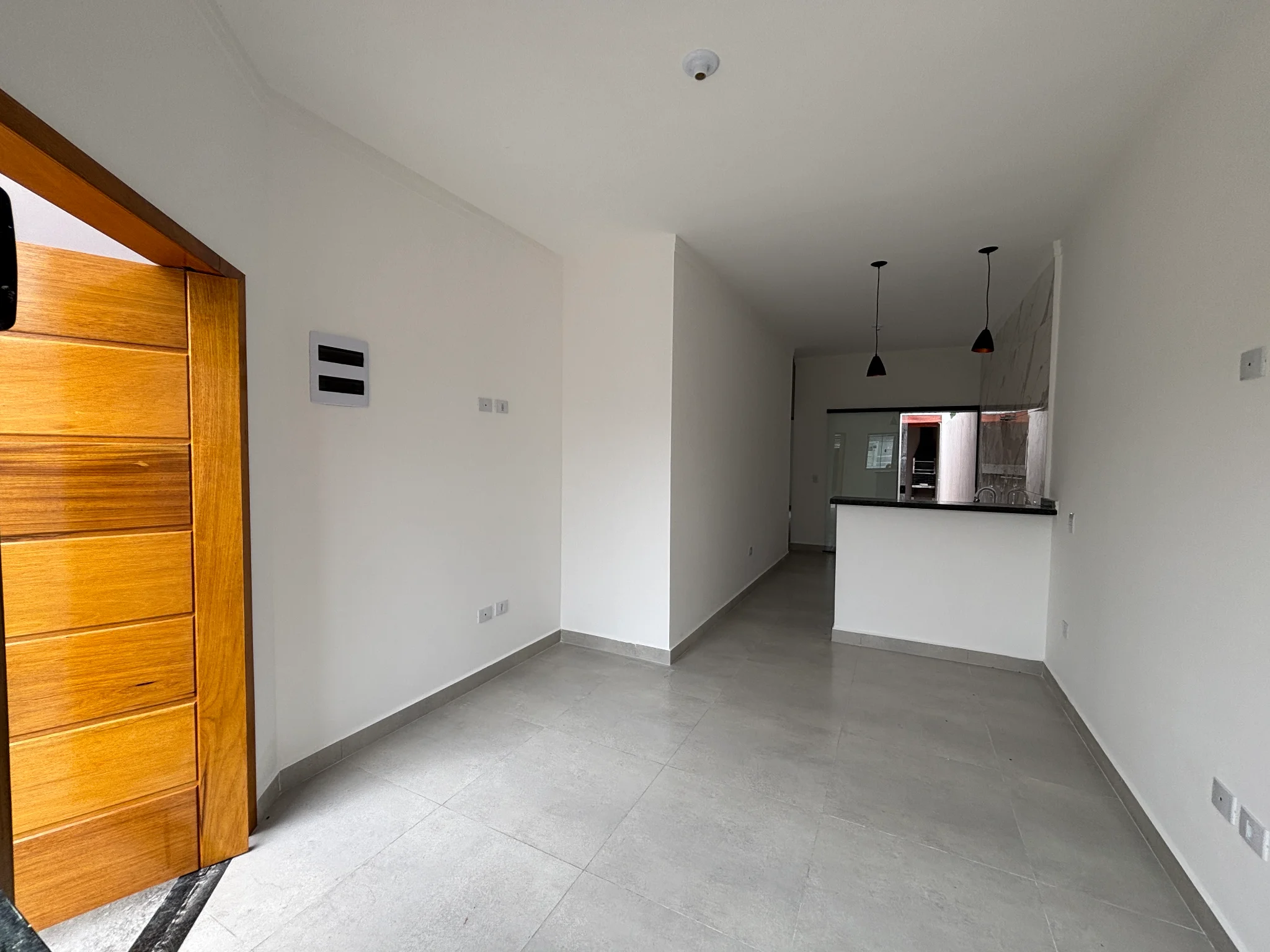 Casa no Portal dos Eucaliptos em Pindamonhangaba com suíte e área gourmet