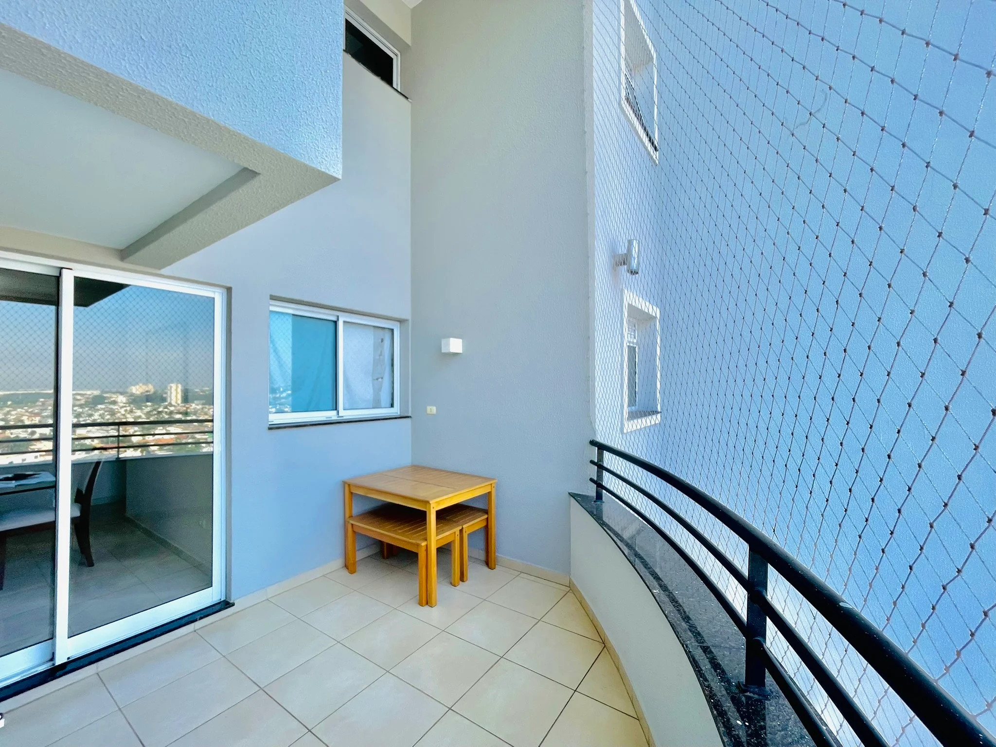 Apartamento à venda com 110 m² no Residencial Placere em Taubaté/SP.