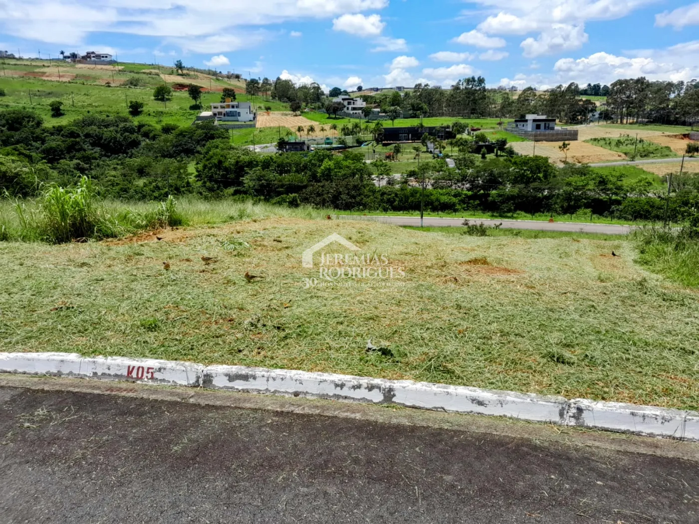 Terreno para venda  com 574m² no Condomínio Campos do Conde Taubaté em Taubaté/SP