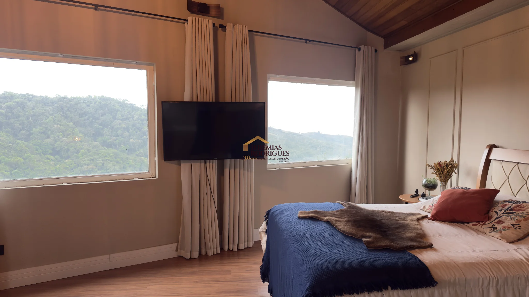 Casa à venda no Condomínio Pedra do Fogo em Campos do Jordão/SP
