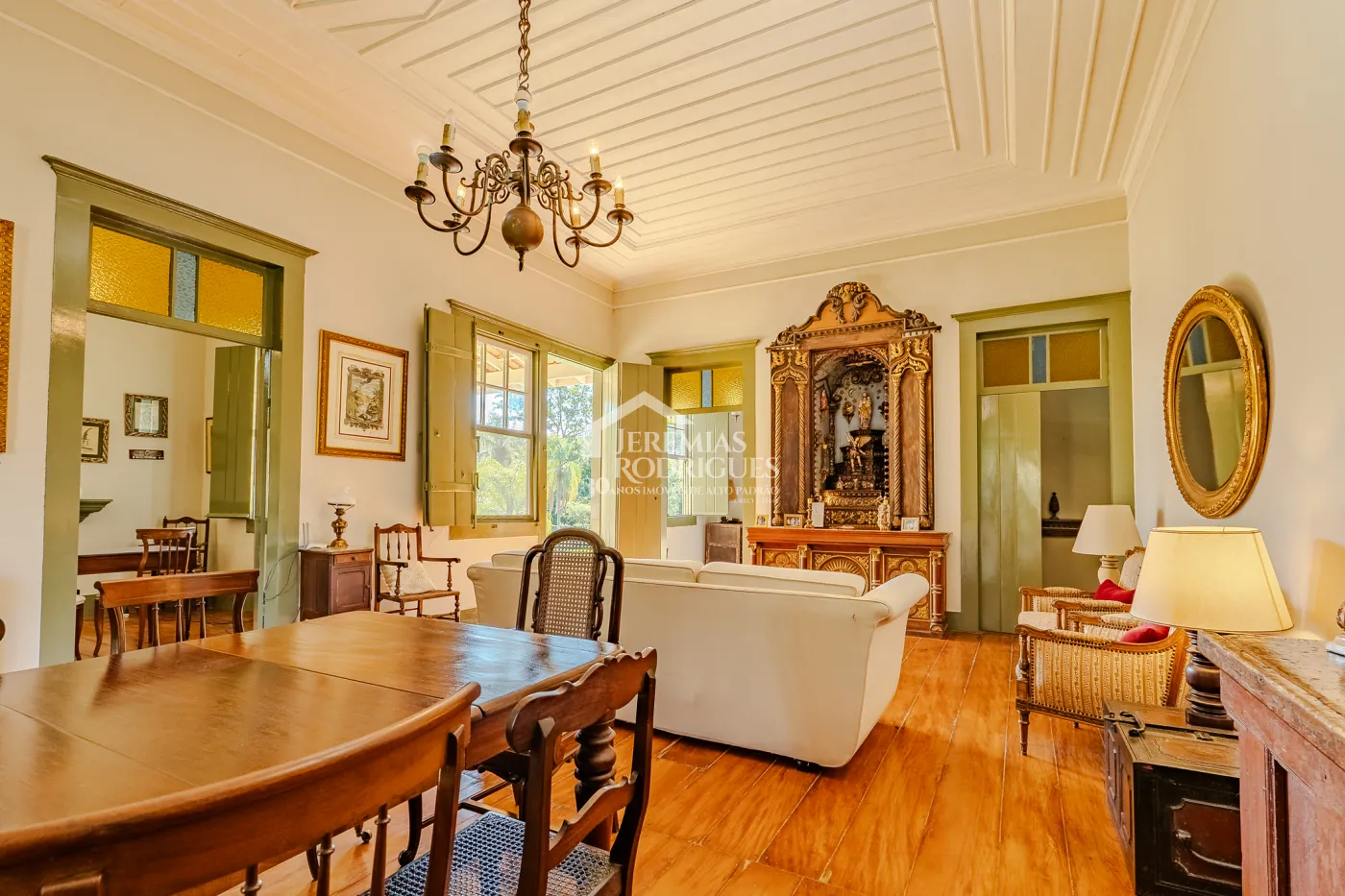 Fazenda à venda com 919,6 hectares em Cachoeira Paulista/SP.