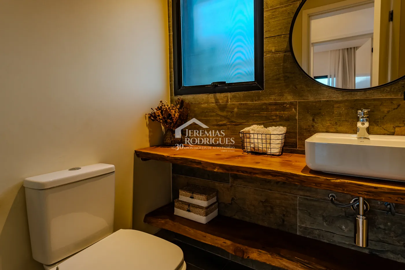 Casa à no Condomínio Recanto do Sol em Campos do Jordão/SP