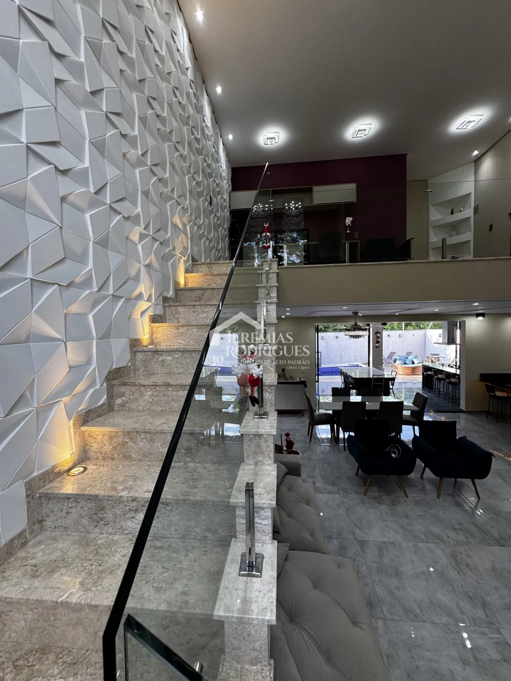 Casa com 3 dormitórios, 267 m² - Condomínio Parque das Araucárias - Tremembé/SP.