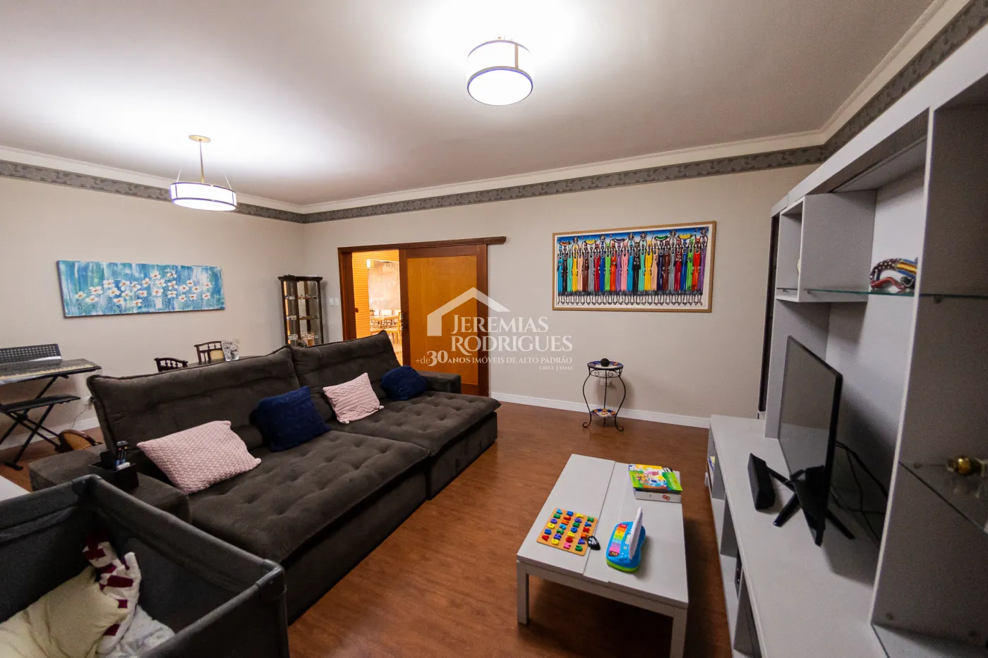 Casa à venda no Condomínio Colonial Village I em Pindamonhangaba/SP