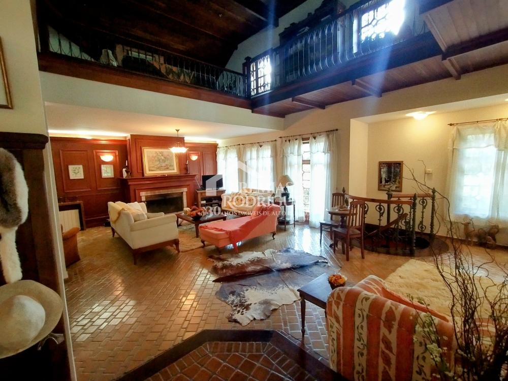 Casa com 6 dormitórios, 735 m² - Condomínio Jardim Véu da Noiva - Campos do Jordão/SP