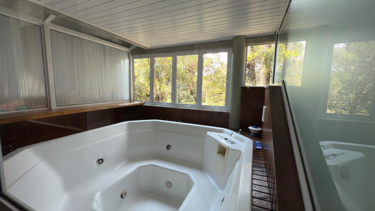 Casa à venda por R$ 2.300.000,00 - Campos do Jordão/SP