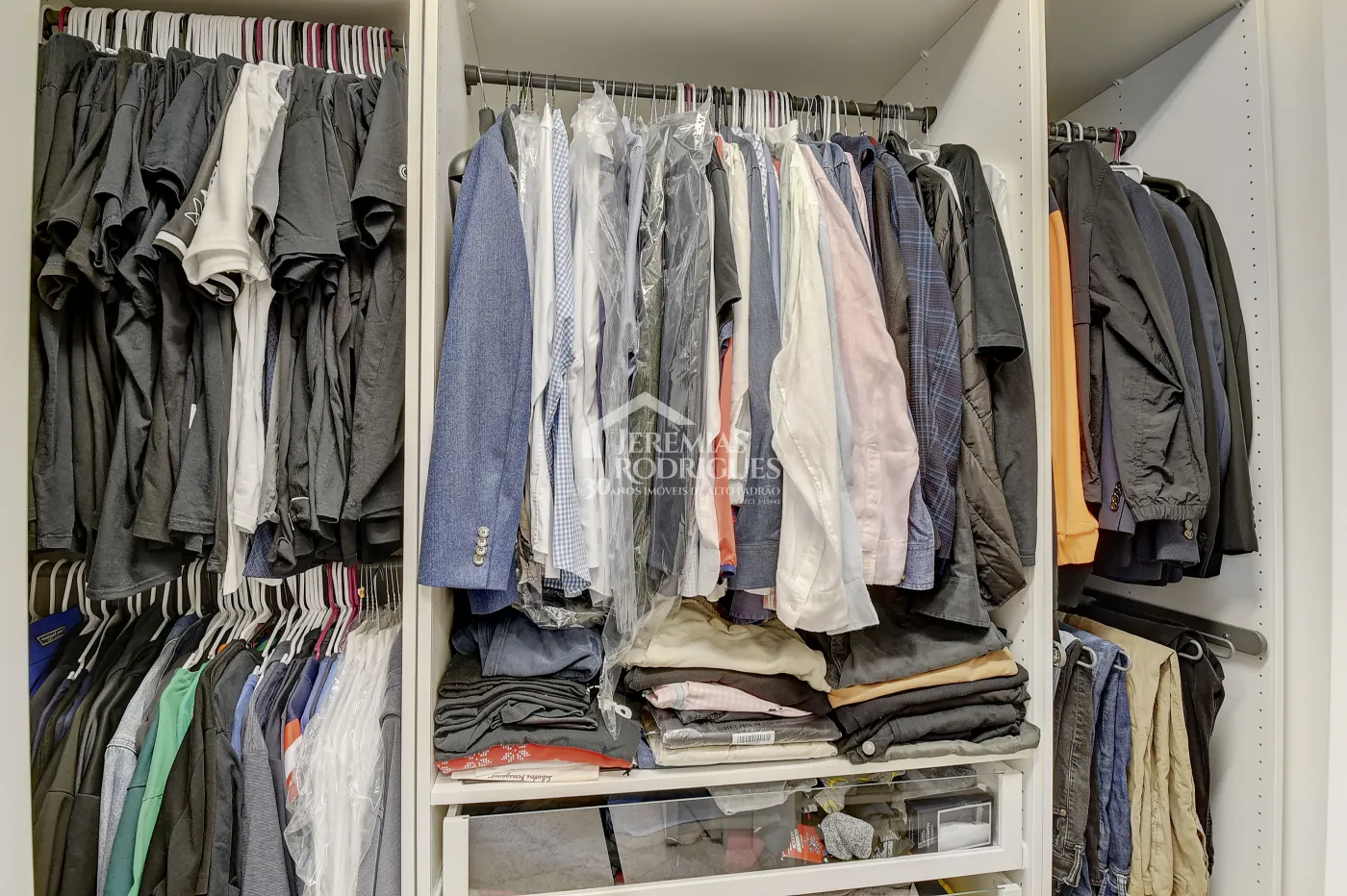 Casa com 4 dormitórios - Condomínio Dakota - Miami/ Flórida