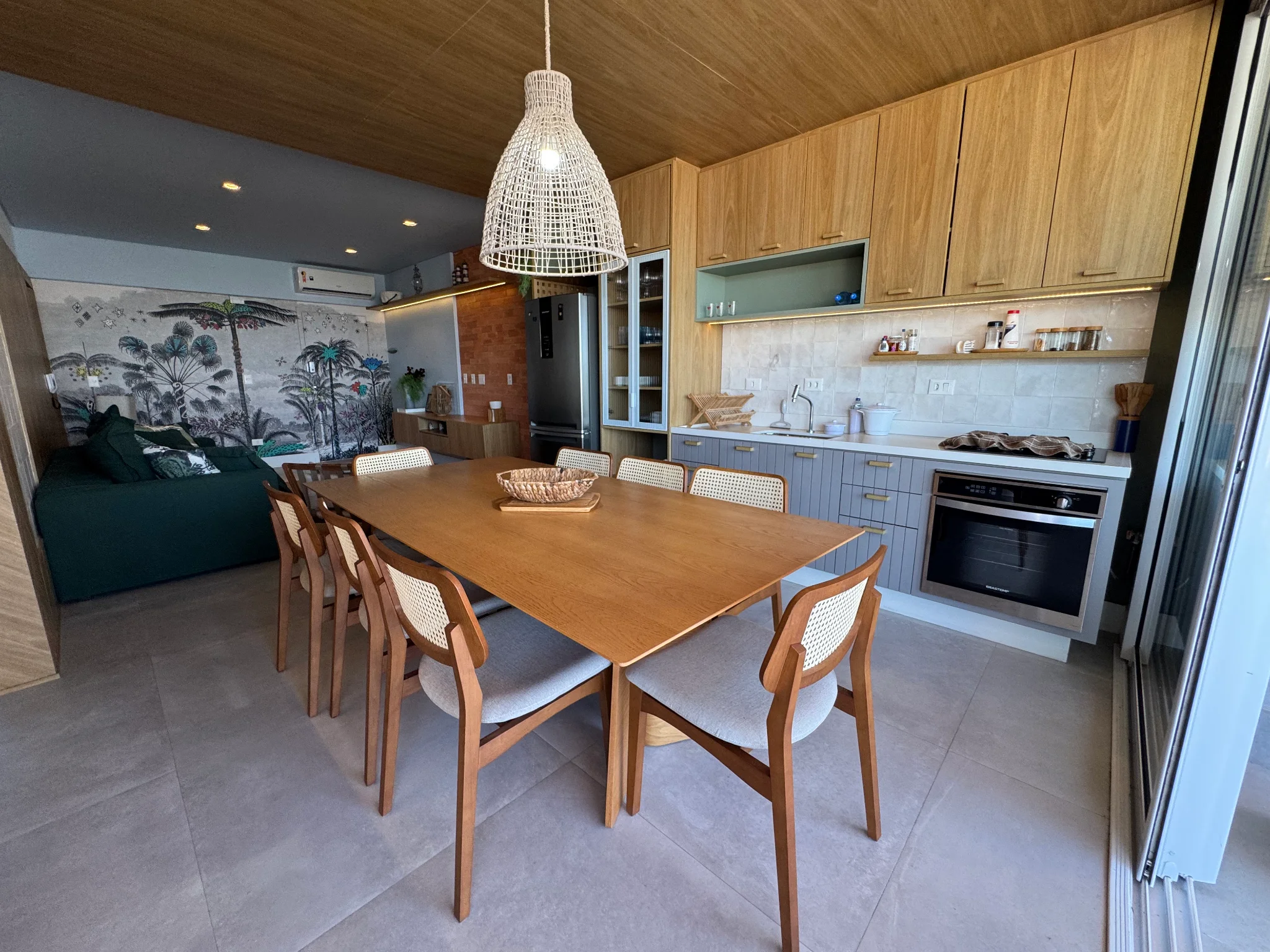 Cobertura à venda com 3 suítes, 177 m² no Condomínio Porto Damy em Ubatuba/SP. 