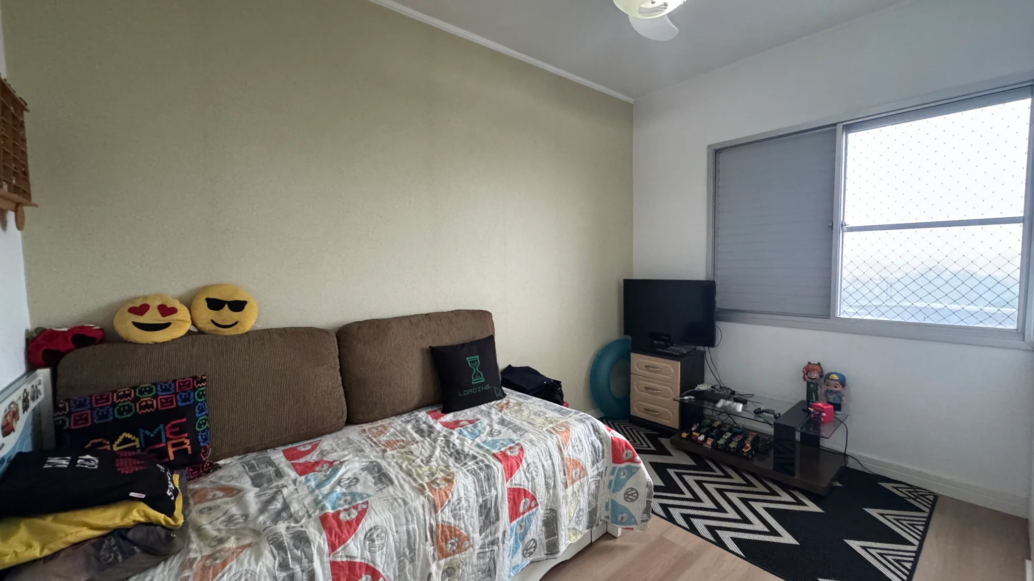Apartamento à venda no Edifício Serra da Mantiqueira em Pindamonhangaba/SP. 