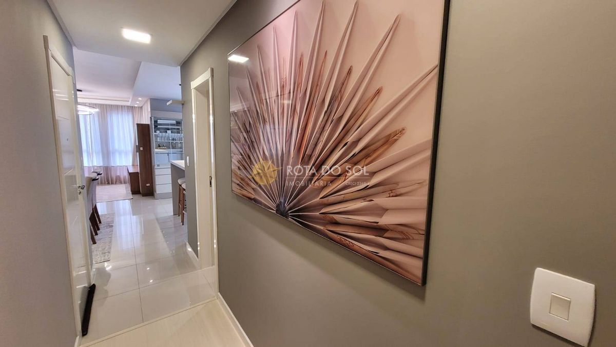 Kandinsky Apartamento 3 Suítes Meia Praia Itapema SC