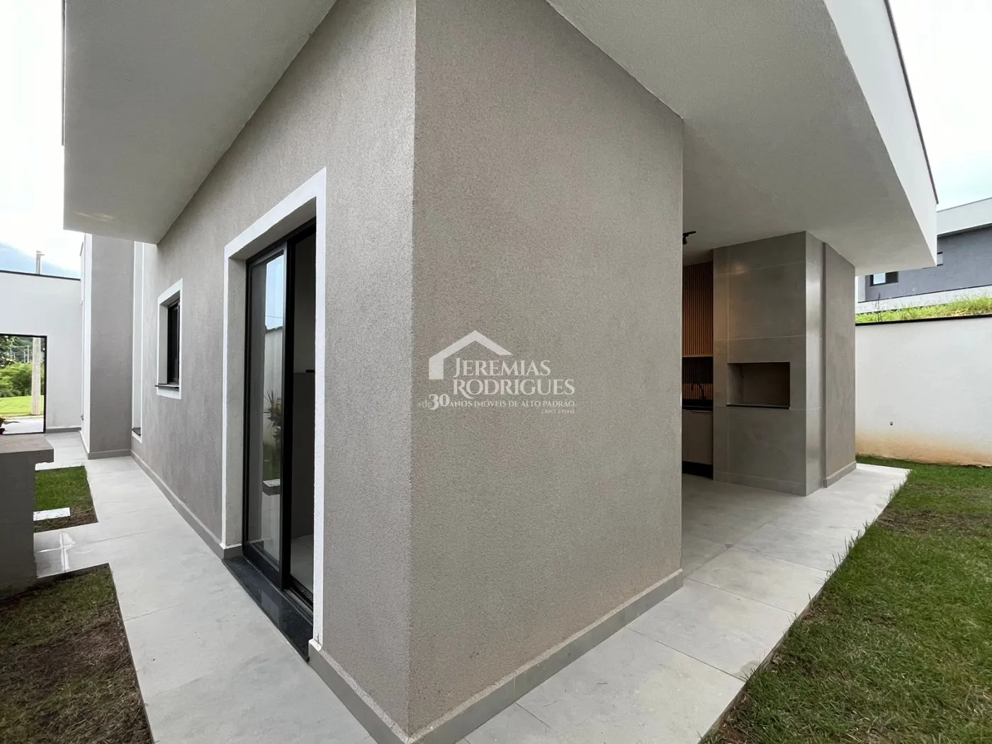 Casa à venda com 3 suítes no Condomínio Cyrela Landscape em Taubaté/SP.