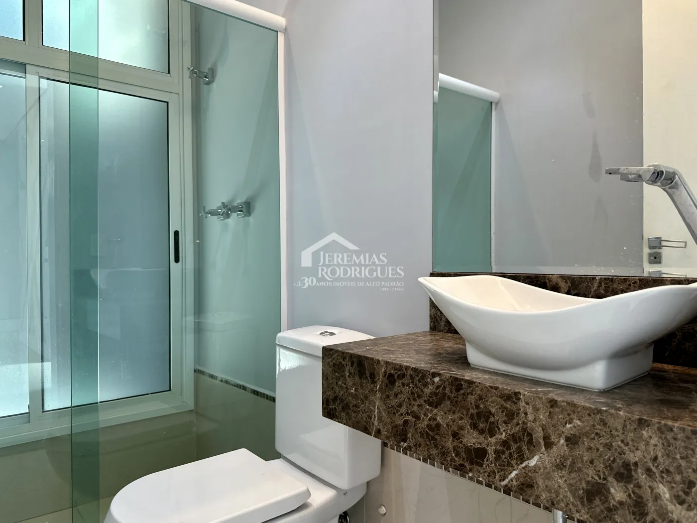 Sobrado com 3 dormitórios, 302 m2 - Condomínio Campos do Conde II - Tremembé/SP.