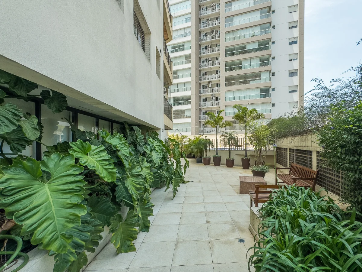 Apartamento 98 m² | 3 dormitórios | 950 m do metrô Praça da Árvore