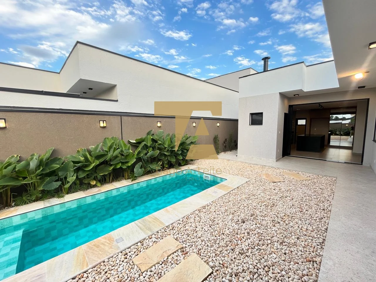 Casa Térrea à Venda no Condomínio Pérola do Vale Tremembé – 3 Suítes, Piscina e Alto Padrão no Vale do Paraíba