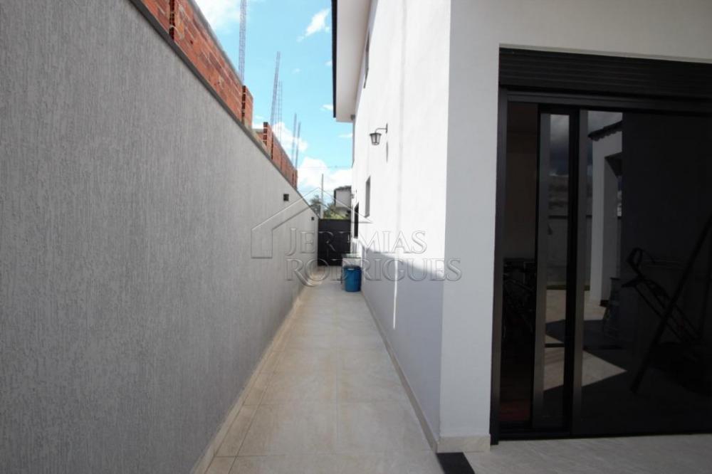 Casa à venda no Condomínio Reserva Bonsucesso em Pindamonhangaba/SP