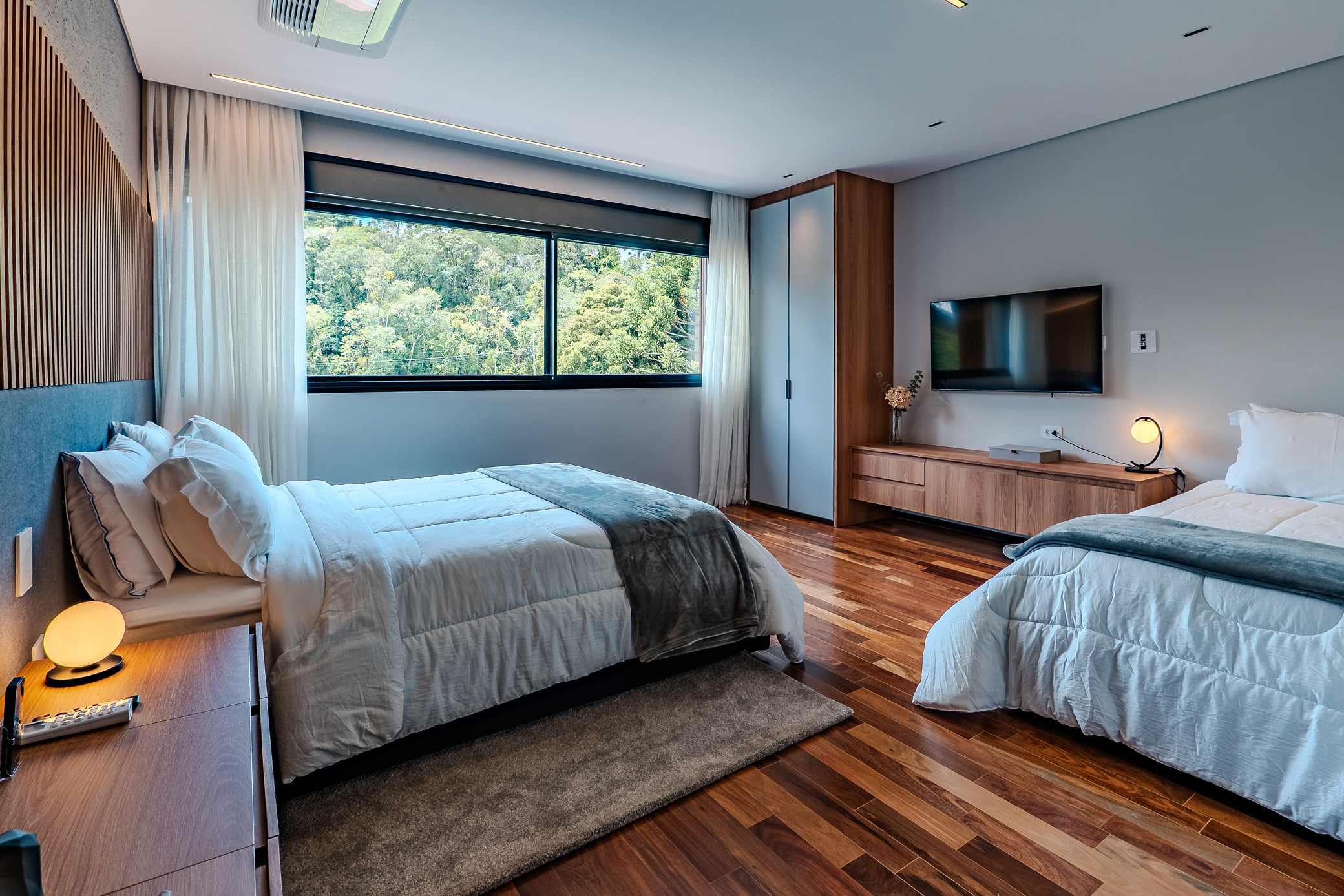 Mansão à venda no Alto do Capivari em Campos do Jordão/SP.