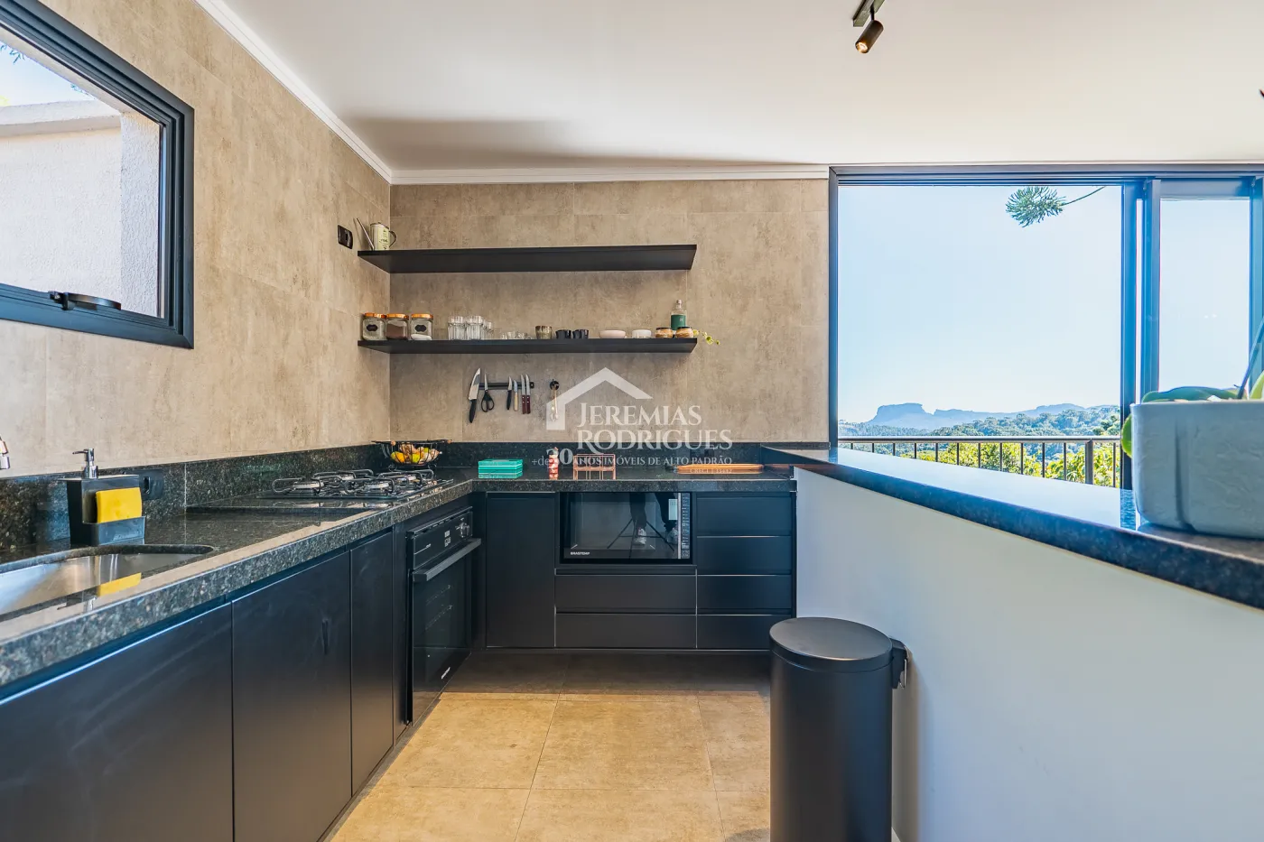 Casa à venda no Condomínio Villagio da Baronesa - Campos do Jordão/SP