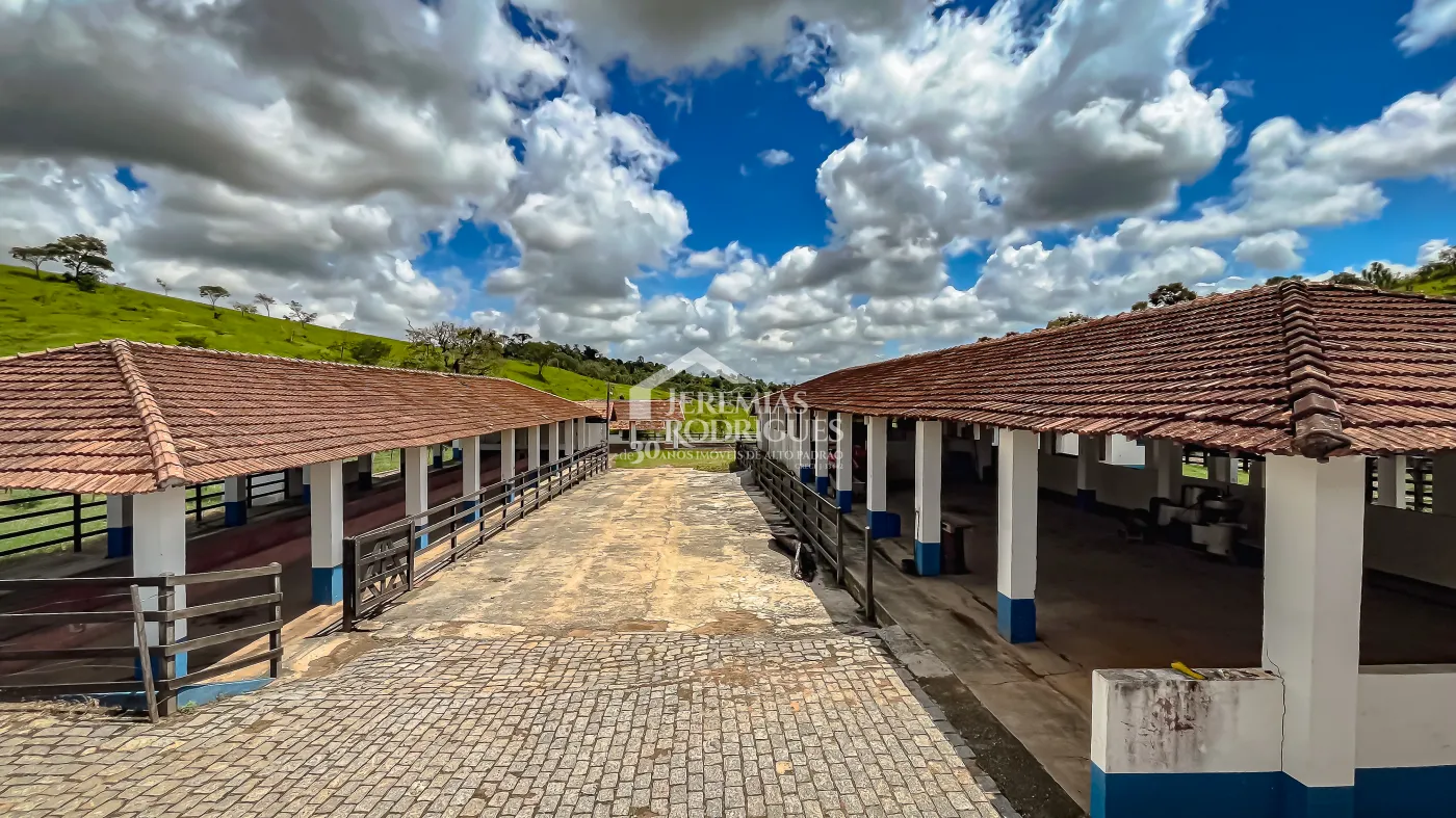 Fazenda com 2.808.000 m² - Caçapava/SP