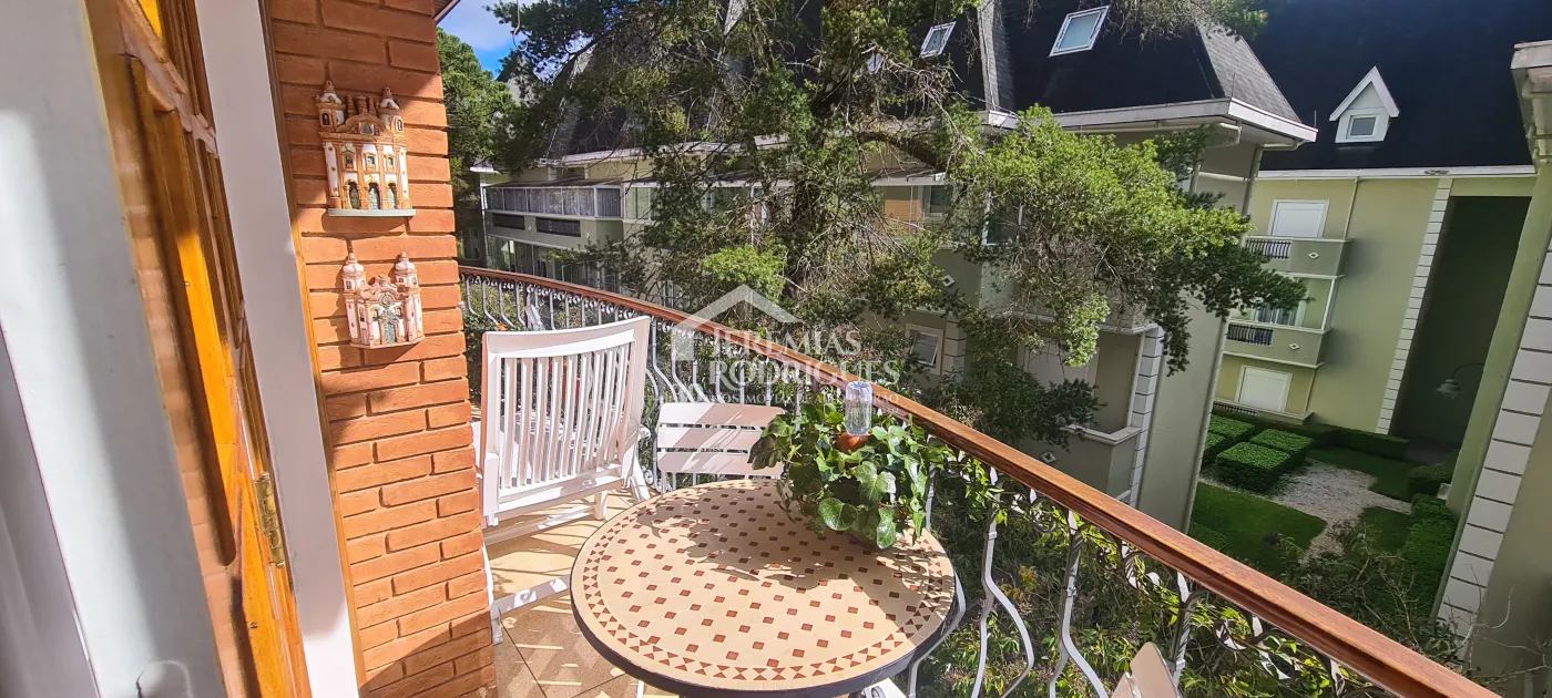 Apartamento à venda com 4 suítes no Edifício Evergreen em Campos do Jordão/SP