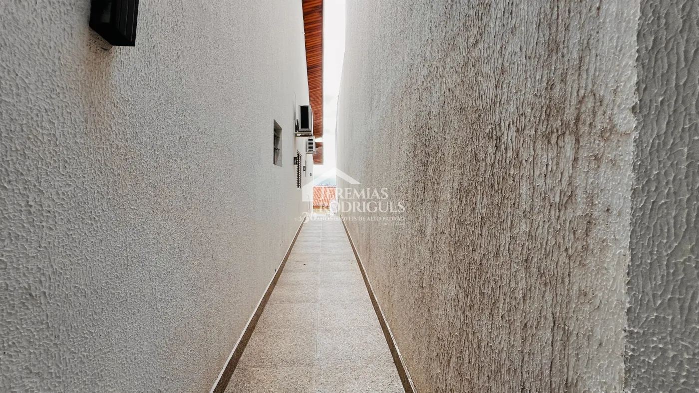 Casa com 3 dormitórios, 198 m² - Alto São Pedro - Taubaté/SP.